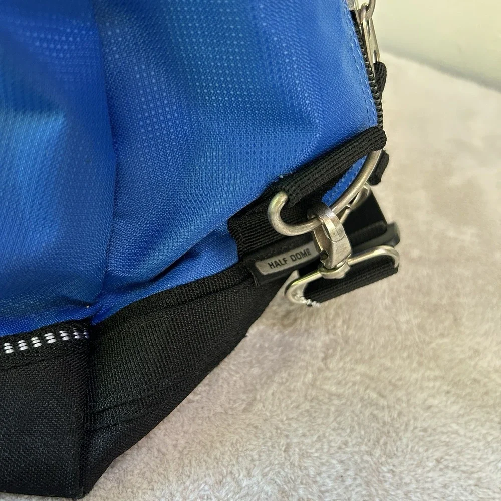 OGIO Half Dome‎ Blue Duffel Bag Gym Sports Travel Carry Wells Fargo Ski Cup EUC
